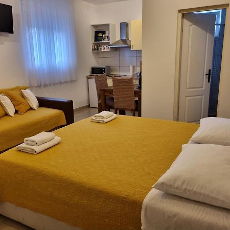 Guest House Renata1 Zadar Chambre photo