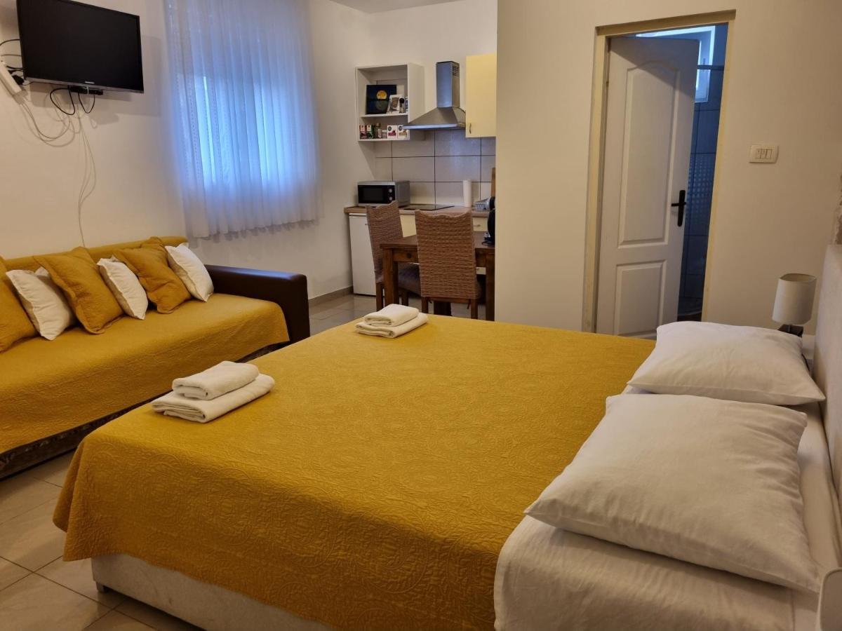 Guest House Renata1 Zadar Chambre photo