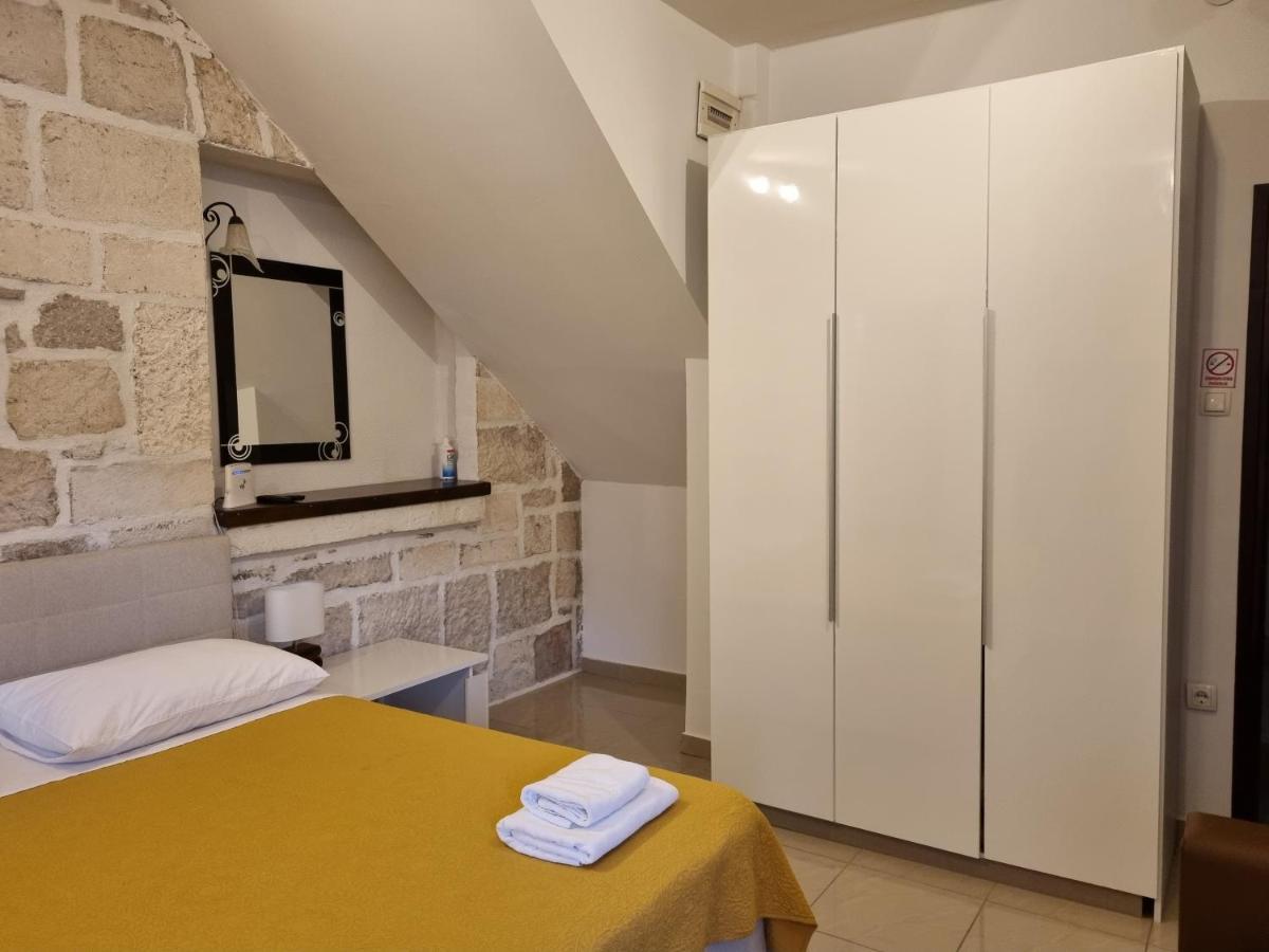 Guest House Renata1 Zadar Extérieur photo